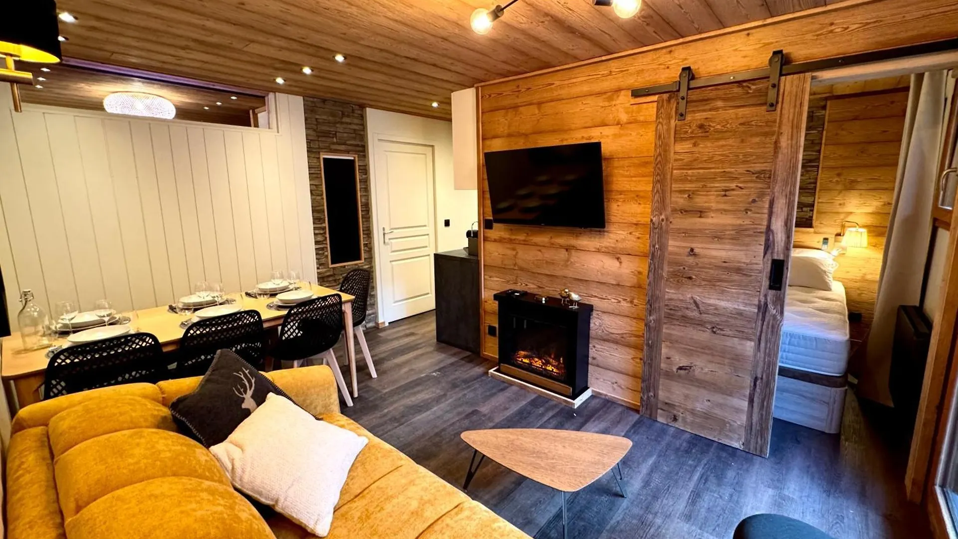 Appartement T3 Centre Orres 1800 - 6 Personnes Sur Piste - Renove Avec Parking - M4 à Les Orres